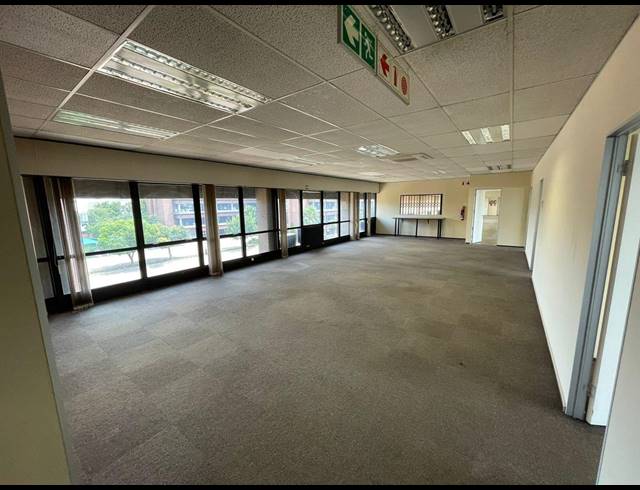 539M² OFFICE TO LET IN ALRODE
